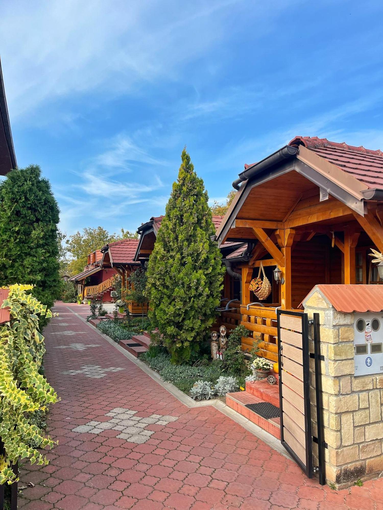 Eko Apartmani Backi Petrovac Luaran gambar